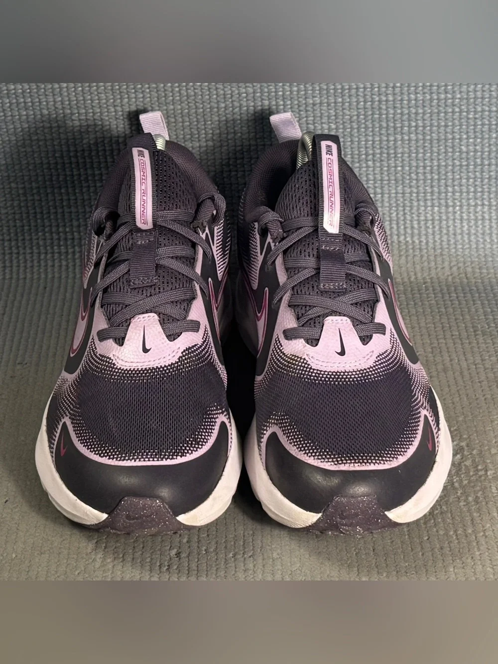 Nike Cosmic Runner 'Dark Raisin’ Athletic Shoes Size 7Y Sz 8.5 Women’s
